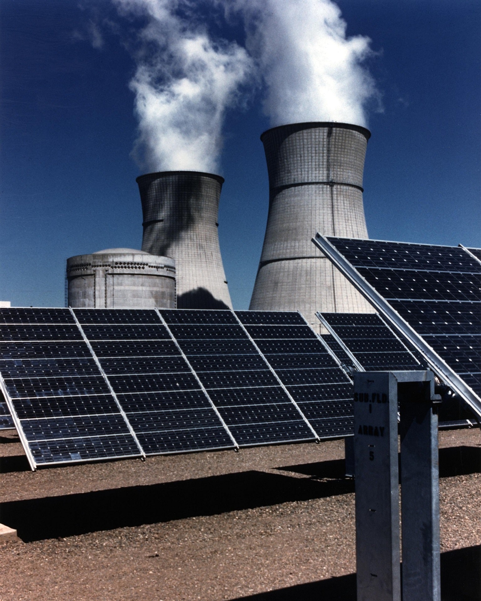 Energy Management System: Optimalisasi Penggunaan Energi di Bangunan dan Industri.